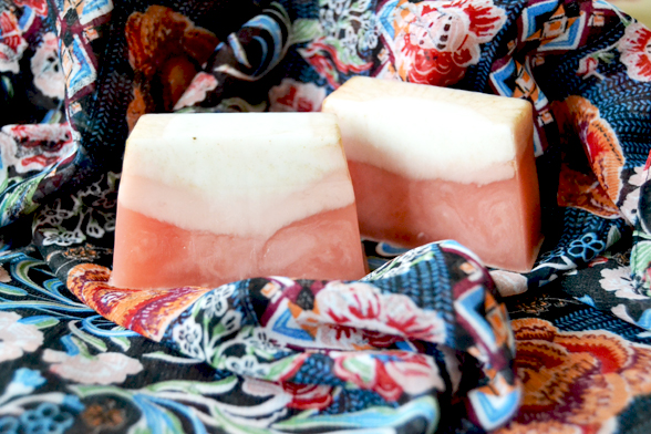 Персиковое мыло с карамельными нотками - 120 р. (арт. B2)